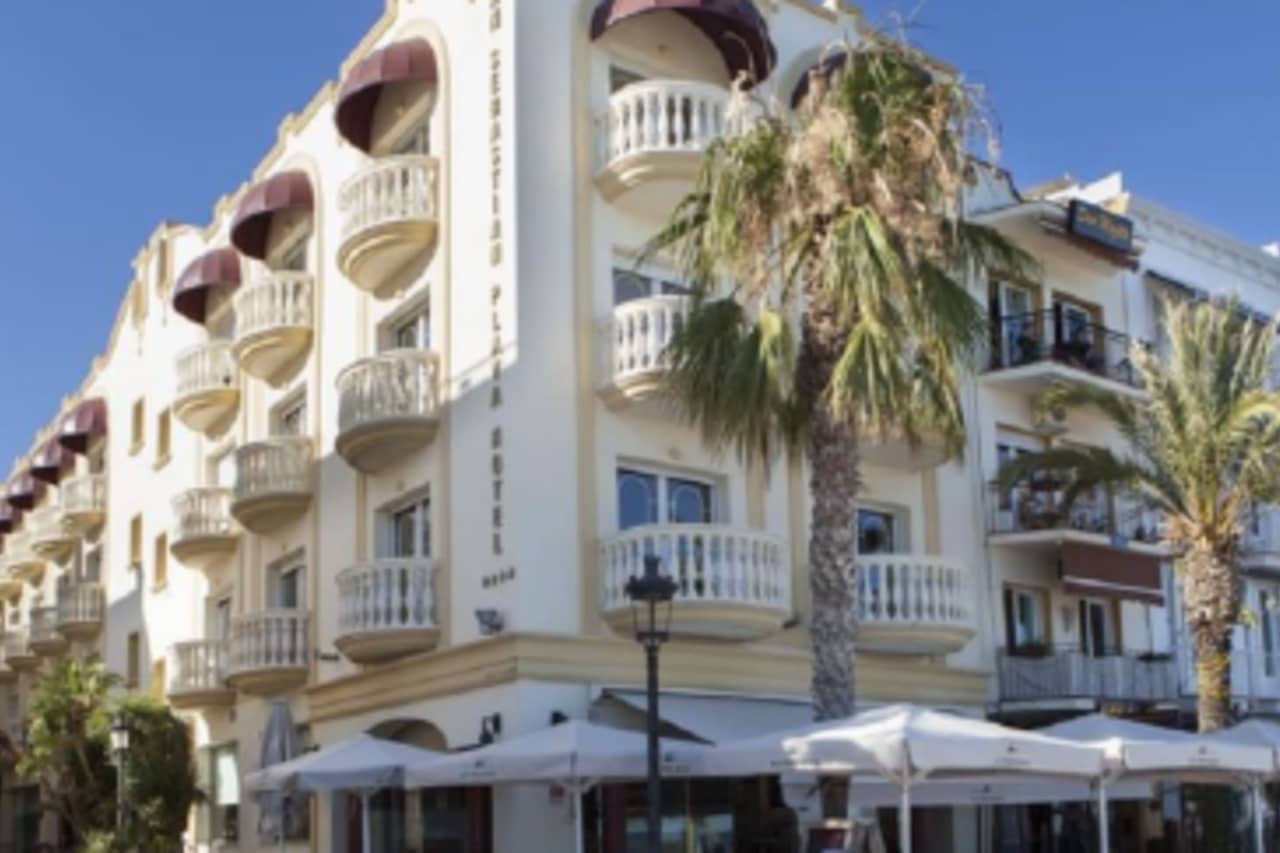 URH Hotel Sitges Playa (ex San Sebastian Playa)